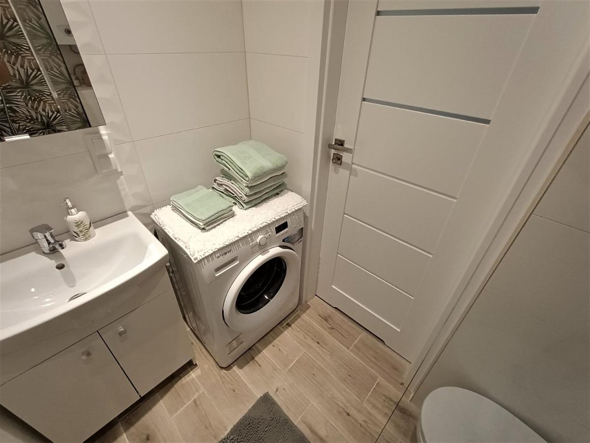 Szmaragdowy Apartament Przy Ulicy Opolskiej تارنوفسكي غوره المظهر الخارجي الصورة